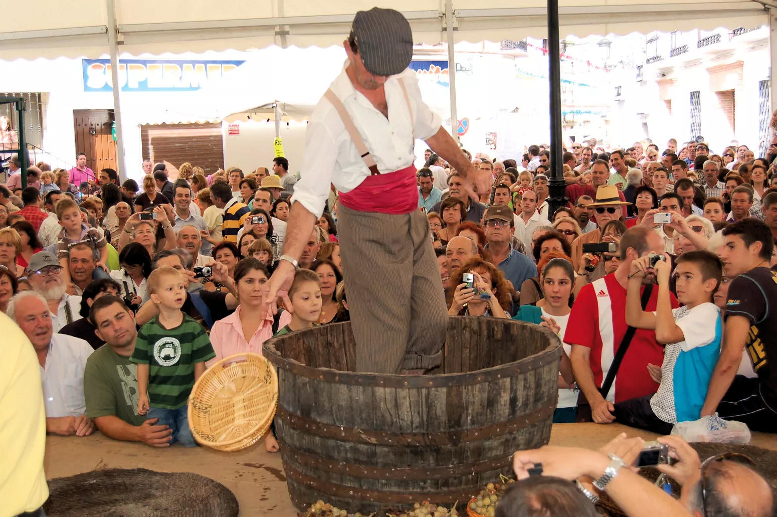 Fiesta de la Castaña y el Vino (Wine and Chestnut Festival) Yunquera